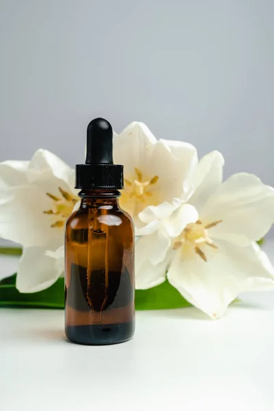 Massage Oils Dark Glass Jar Essence Skin Health Trendy Style — Stock Photo, Image