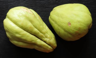 Yemek çizimleri için arka planda izole edilmiş iki çeşit Christhine fotoğrafı.