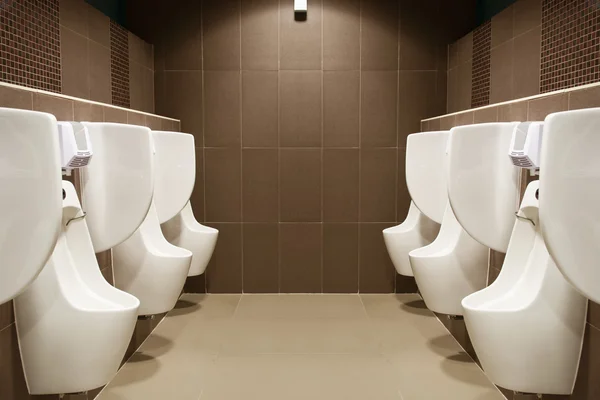 Туалет для мужчин — стоковое фото