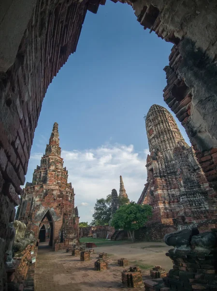 Antigua Pagoda Wat Chaiwatthanaram Templo Budista Tailandés Phra Nakhon Ayutthaya —  Fotos de Stock
