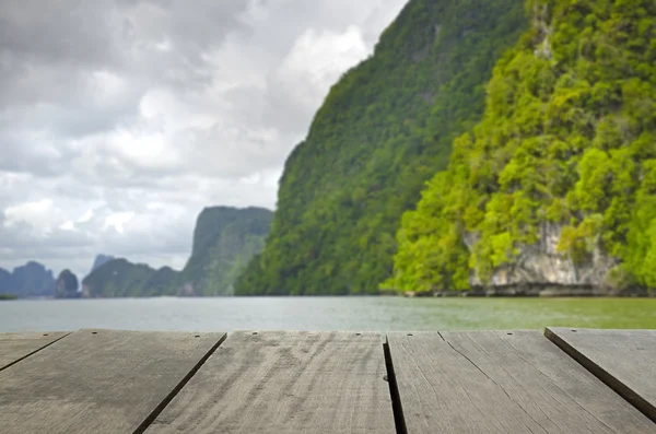 Defocused and blur image of terrace wood and beautiful seascape view for background usage — Stock Photo, Image