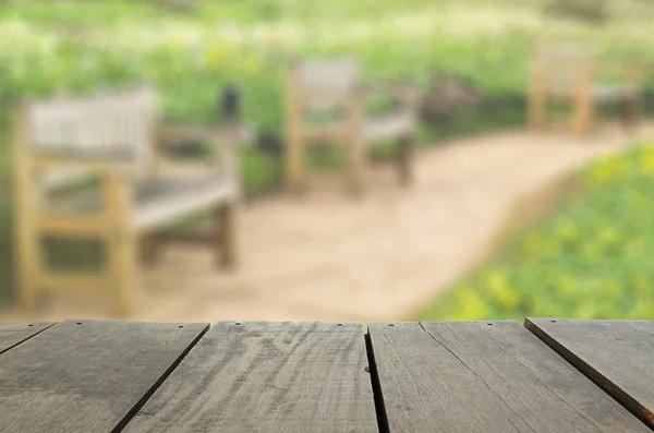 Defocused and blur image of Public park in fall season for background — Stock Photo, Image