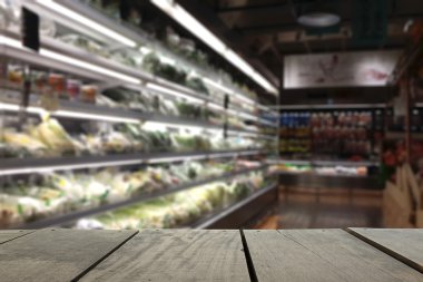 Bulanıklık ve Teras ahşap ve süpermarket bulanıklık geri görüntü bulanıklığı