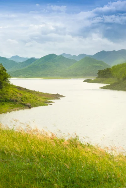 Beautiful scenery lake landscape in Keangkrachan Natural park ,Thailand — Stock Photo, Image