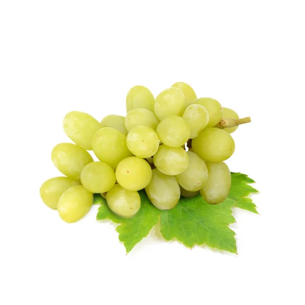 Uva verde y uva roja aislada sobre fondo blanco (Fruta ) — Foto de Stock