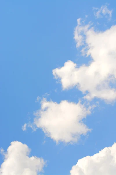 Piękne błękitne niebo i chmura piękny jako teksturę tła — Zdjęcie stockowe