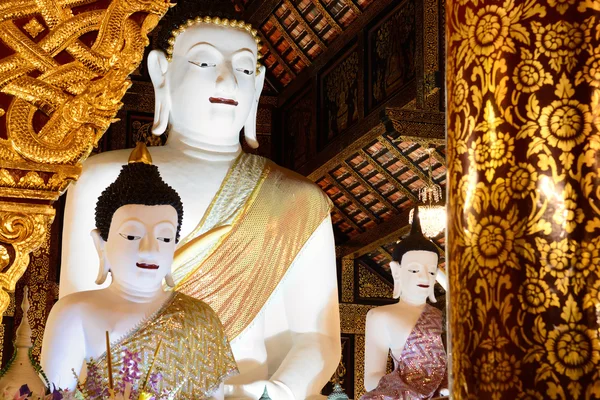 Wat inthakhin saduemuang 700 anos, Antigo templo de madeira em Chiangmai Tailândia — Fotografia de Stock