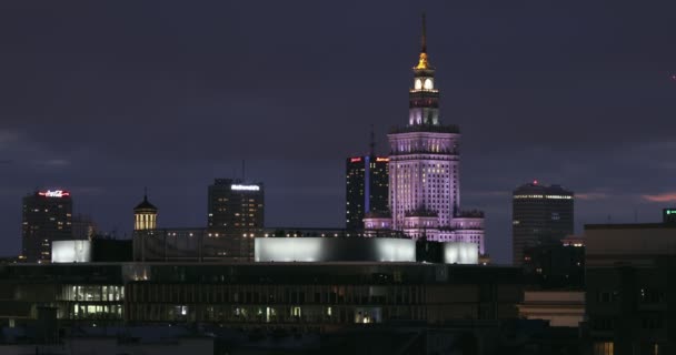 Éjszakai Városkép Varsó Lengyelország Skyline Varsói Kultúra Tudomány Palotájával — Stock videók