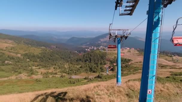 Estación de esquí Paisaje de Dragobrat en verano. — Vídeo de stock