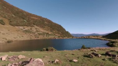 Ukrayna Karpatlarının Vorozheska Gölü