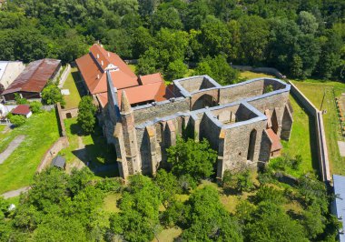 Çek Cumhuriyeti, Orta Avrupa Dolni Kounice köyündeki eski manastır Rosa Coeli harabesi