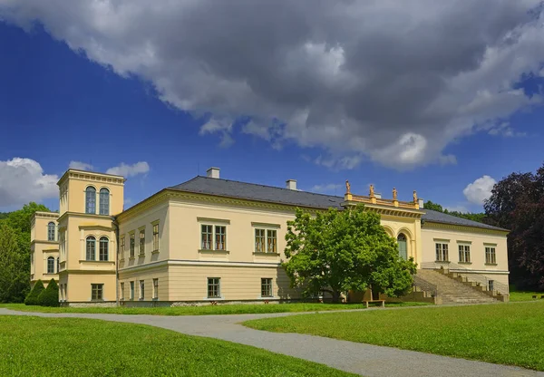 Park Och Castle Cechy Pod Kosirem Mähren Tjeckien — Stockfoto