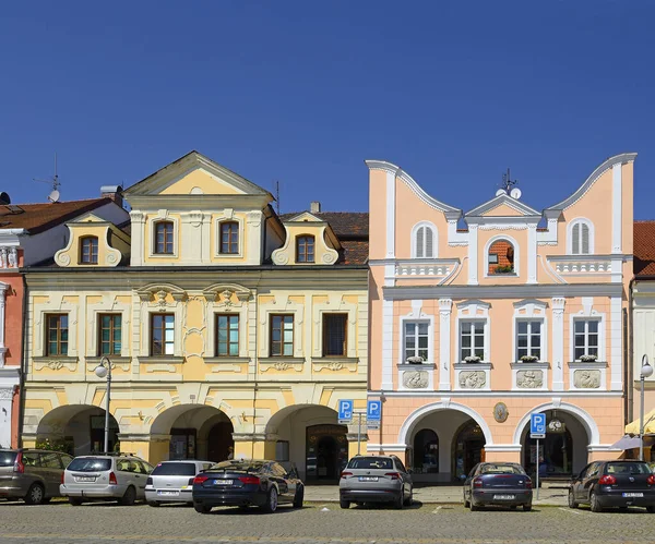 捷克共和国波希米亚Domazlice和平广场上的历史建筑 — 图库照片