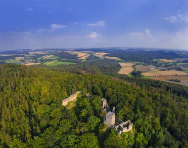 Choustnik Kalesi 'nin eski kalıntıları. Çek Cumhuriyeti.