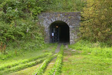Jachymov - Madencilik denetim numarası 1 - Maden müzesi, Ore Dağları / Erzgebirge, Bohemya, Çek Cumhuriyeti 'ndeki gümüş ve uranyum madenciliğinin bir hatırlatıcısı. UNESCO 'nun Dünya Mirasının Madencilik Bölgesi