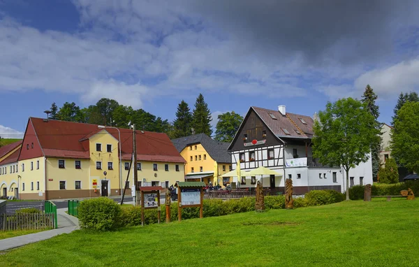 Casas Aldeia Pernink Nas Montanhas Minério Erzgebirge Uma Vez Que — Fotografia de Stock