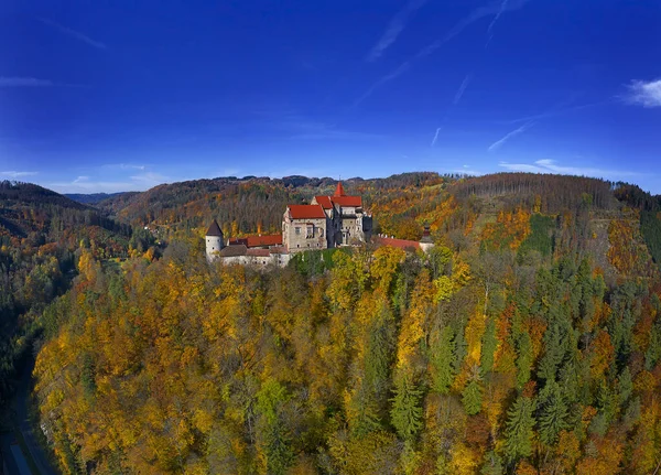 Gothic Κάστρο Pernstejn Στην Τσεχική Δημοκρατία Pernstejn Είναι Ένα Από — Φωτογραφία Αρχείου