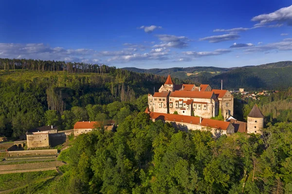 Castelo Gótico Pernstejn República Checa Pernstejn Dos Castelos Mais Visitados — Fotografia de Stock