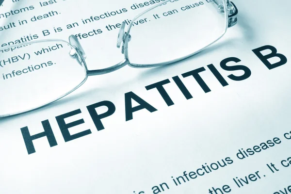 Hepatitis B escrita en una página. Concepto médico . — Foto de Stock