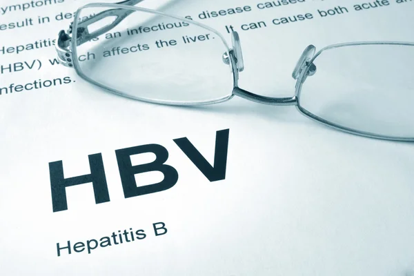 HBV skriven på en sida. Medicinska begrepp. — Stockfoto