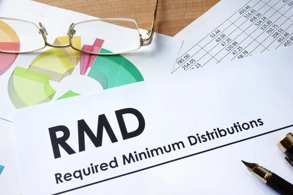 Papel com palavras RMD necessário distribuições mínimas — Fotografia de Stock
