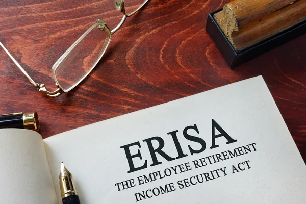 ERISA ile Sayfa 1974 İşçi Emeklilik Güvenliği Yasası Masada. — Stok fotoğraf