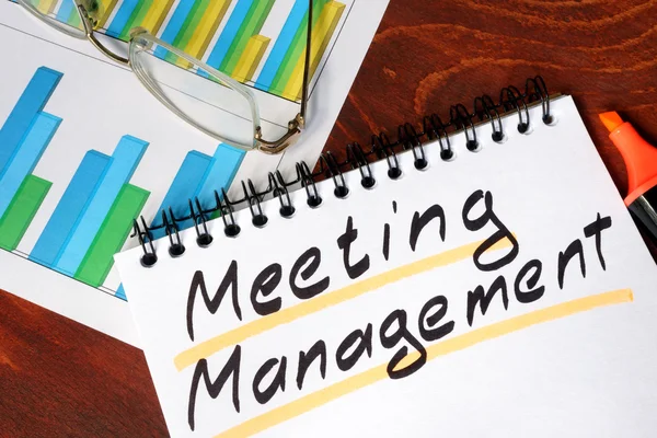 Notepad with Meeting Management on a wooden surface. — Stock Photo, Image