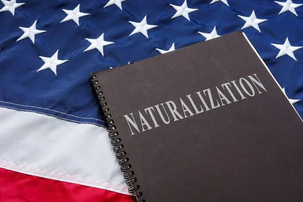 Legge sulla naturalizzazione sulla bandiera americana. — Foto Stock