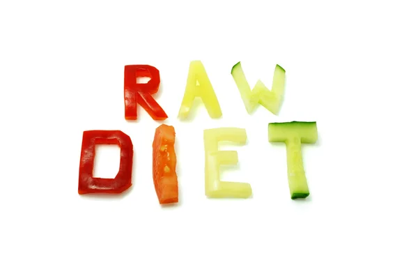 Beyaz arka plan üzerinde farklı sebze dilim oluşan kelimeler ham diyet — Stok fotoğraf