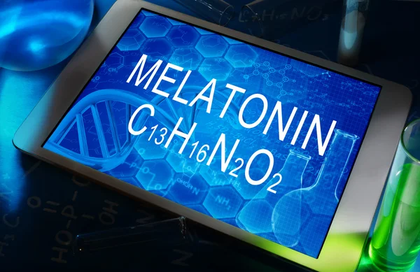 De chemische formule van melatonine — Stockfoto