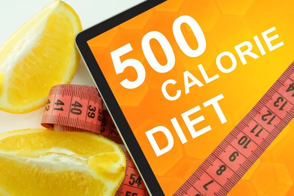 500 calorie diet on tablet. — Stock Photo, Image