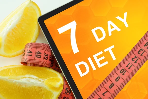 7 day diet on tablet. — Stock Photo, Image