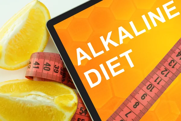 Diet Alkaline pada tablet . — Stok Foto