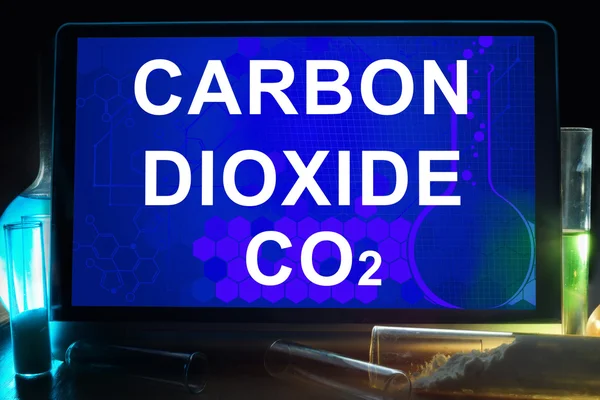 Tablet with chemical formula of  carbon dioxide . — Stock Photo, Image