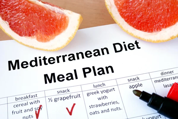 Mediterranean diet meal plan and grapefruit. — Stock Photo, Image