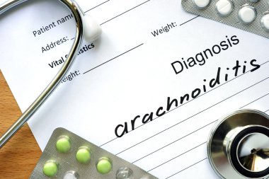 Tanı tanı Arachnoiditis formla ve hapları.