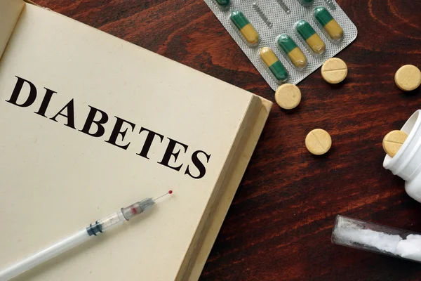 Diabetes ditulis pada buku . — Stok Foto