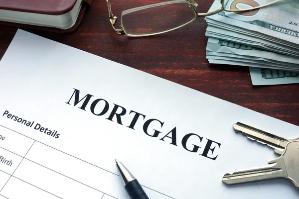 Mortgage form on a table. Business concept. — Stock Photo, Image