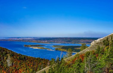 Strelnaya Dağı. Zhigulevsk.Samara bölgesi, Rusya. Samarskaya Luka parkı. Rezervasyon. Zhigulevskie Dağları.