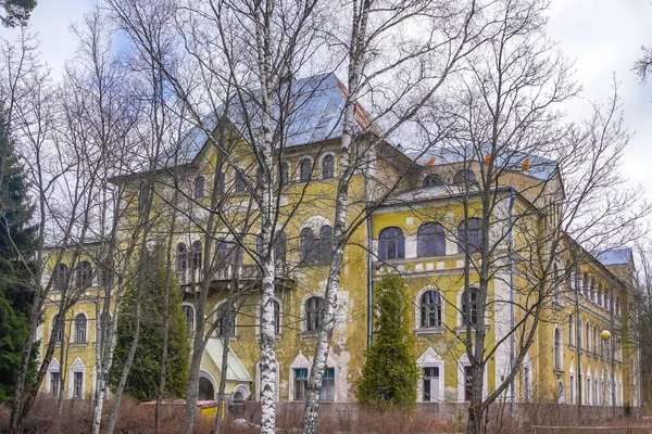 Markovilla 伯爵的财产Vyborg湾Zashchitnaya湾海岸上的托尔斯泰 位于Vyborg东北部Mon Repos地产对面 — 图库照片