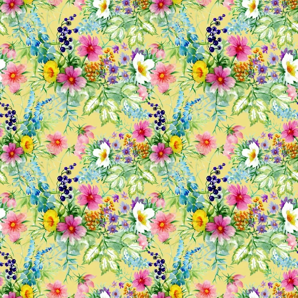 Wild berries and blooming flowers pattern — Stock Photo, Image