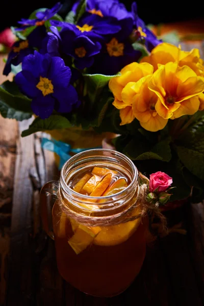Imbir herbata z orange, przyprawy i miód. — Zdjęcie stockowe
