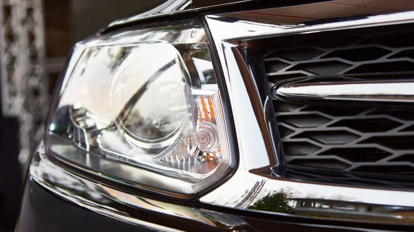 Car headlights. Exterior detail. — Stock Photo, Image