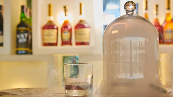 Guatemalteekse rum onder een glazen koepel — Stockfoto