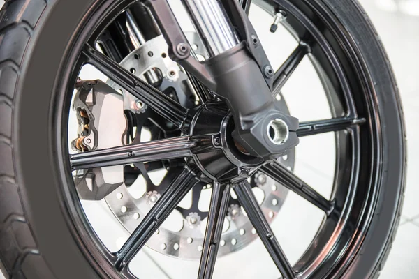 Neue glänzende Bremsscheiben am Motorrad — Stockfoto