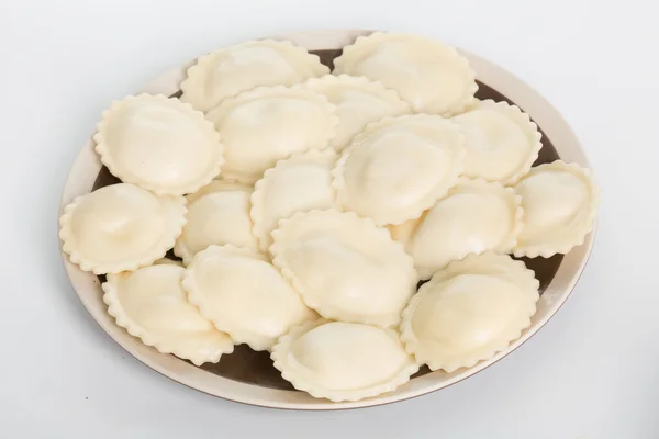 Hemlagade traditionella ryska ukrainska dumplings — Stockfoto