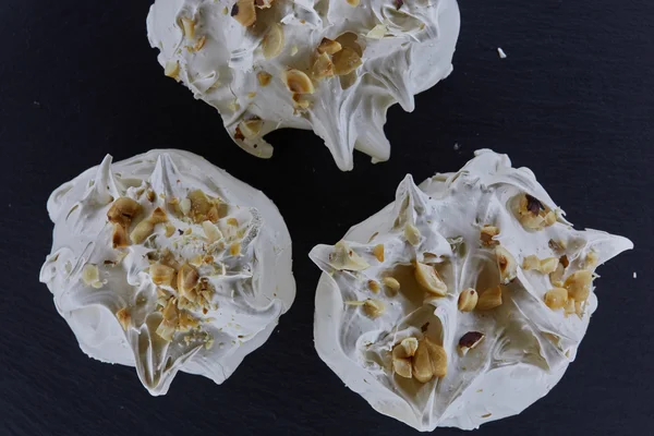 Meringues on a plate — Stock Photo, Image