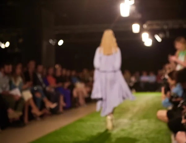 Fashion runway out of focus. The blur background — Stock Photo, Image