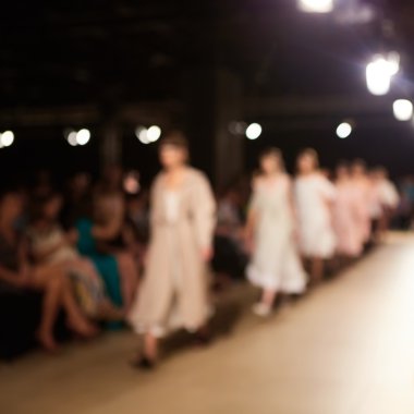Odak dışı moda pist. Görüntü arka plan