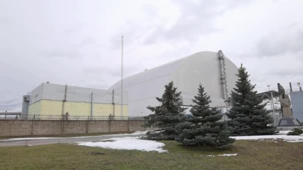 At the Chernobyl Nuclear Power Plant or ChNPP. New Safe Confinement on a background. — Stock Video